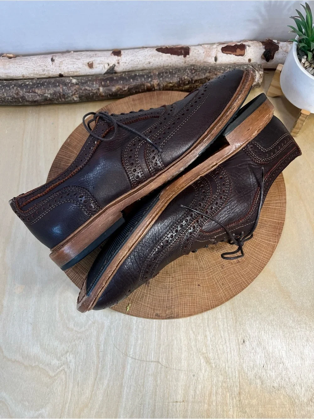 Allen Edmonds Neumok 2.0 Wingtip Oxford – Brown Leather – Men's Size 10D